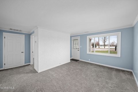 Tiny photo for 5415 Seaman Road, Oregon, OH 43616 (MLS # 10006336)