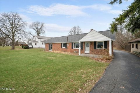 Tiny photo for 5415 Seaman Road, Oregon, OH 43616 (MLS # 10006336)