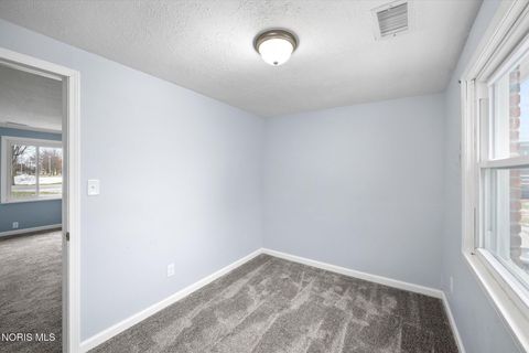 Tiny photo for 5415 Seaman Road, Oregon, OH 43616 (MLS # 10006336)