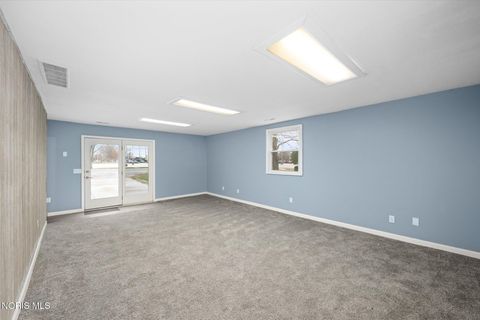 Tiny photo for 5415 Seaman Road, Oregon, OH 43616 (MLS # 10006336)