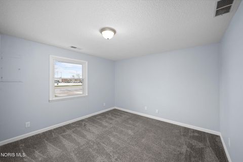 Tiny photo for 5415 Seaman Road, Oregon, OH 43616 (MLS # 10006336)