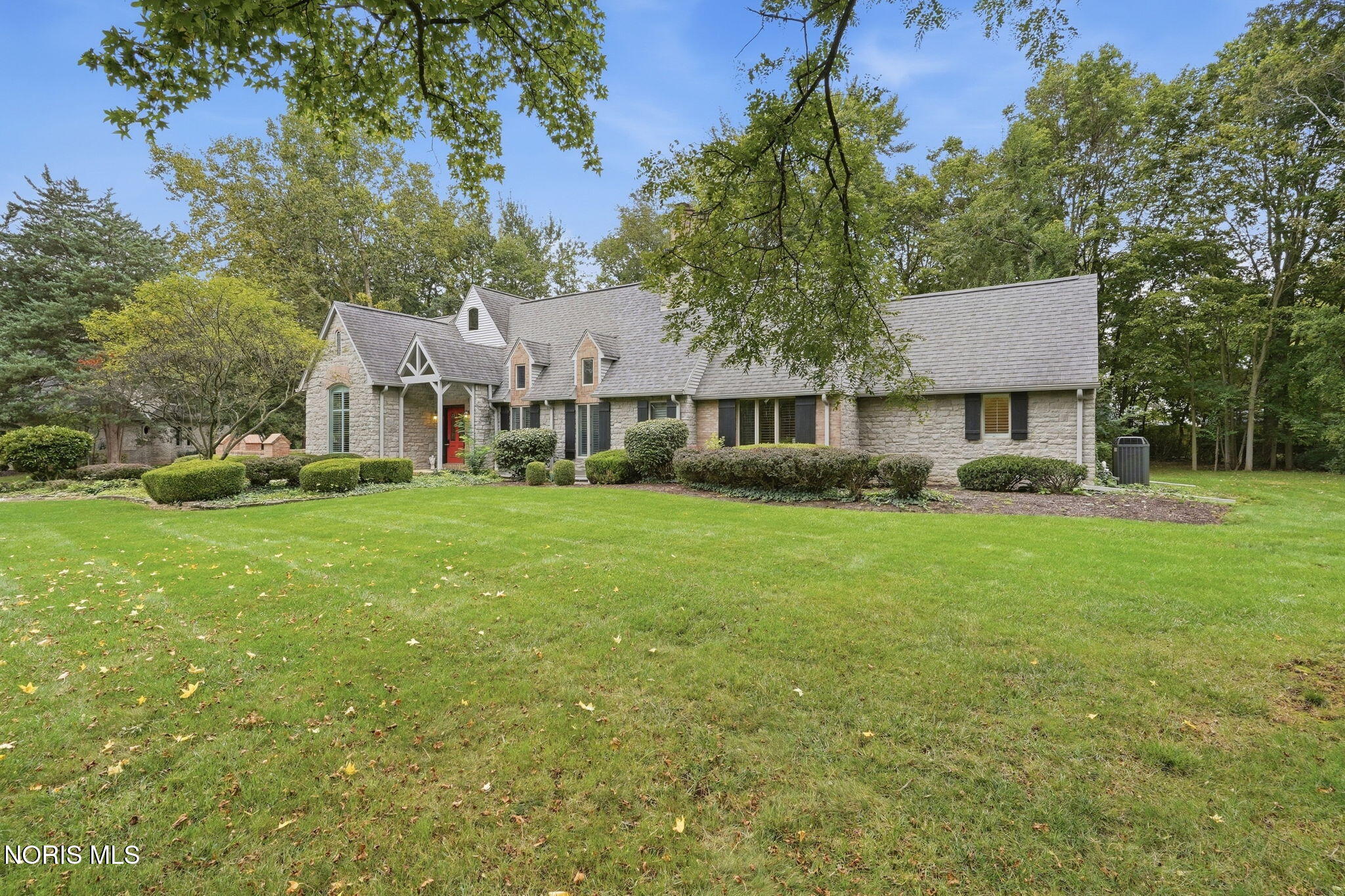 5 Hunters Gate Drive