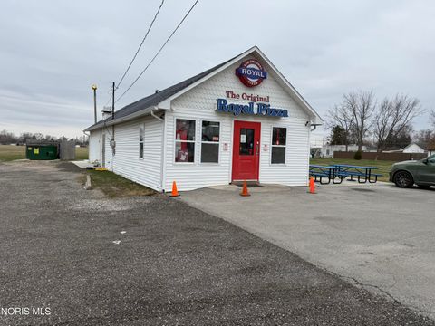 Photo of 2038 Tracy Road, Northwood, OH 43619 (MLS # 10005268)