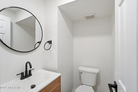 Tiny photo for 161 Dillrose Drive, Northwood, OH 43619 (MLS # 10001677)