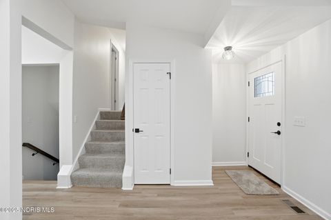 Tiny photo for 161 Dillrose Drive, Northwood, OH 43619 (MLS # 10001677)