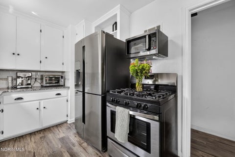 Tiny photo for 2566 Ivy Place, Toledo, OH 43613 (MLS # 10010675)