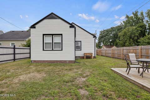 Tiny photo for 2566 Ivy Place, Toledo, OH 43613 (MLS # 10010675)