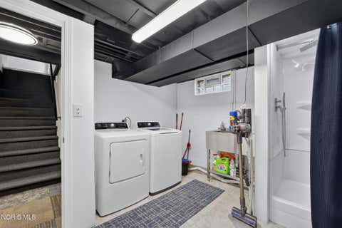 Tiny photo for 2566 Ivy Place, Toledo, OH 43613 (MLS # 10010675)