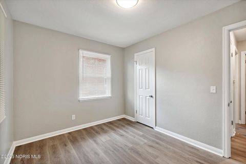 Tiny photo for 218 Waggoner Boulevard, Toledo, OH 43612 (MLS # 10002023)