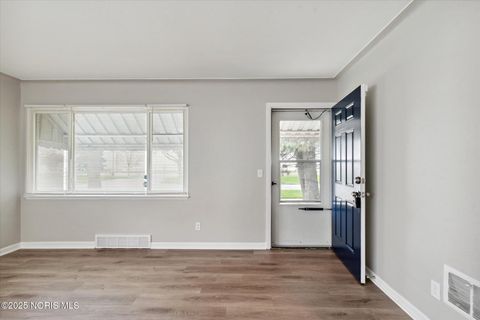 Tiny photo for 218 Waggoner Boulevard, Toledo, OH 43612 (MLS # 10002023)