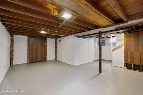 Tiny photo for 218 Waggoner Boulevard, Toledo, OH 43612 (MLS # 10002023)