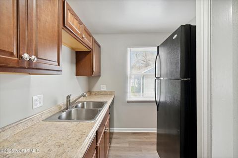 Tiny photo for 218 Waggoner Boulevard, Toledo, OH 43612 (MLS # 10002023)