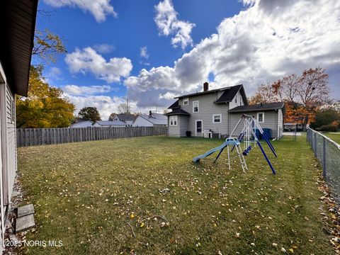 Tiny photo for 411 E Hamilton Street, Bryan, OH 43506 (MLS # 10000527)