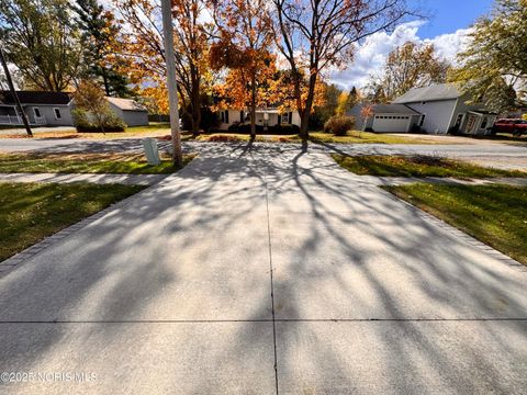 Tiny photo for 411 E Hamilton Street, Bryan, OH 43506 (MLS # 10000527)