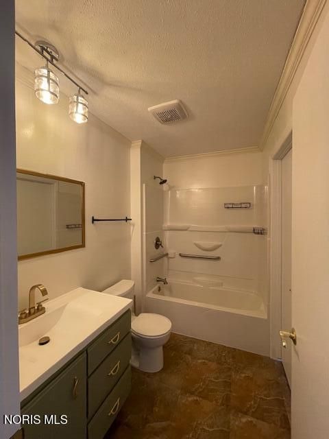 Tiny photo for 744 Fairway Drive #Apt 26, Wauseon, OH 43567 (MLS # 10005271)