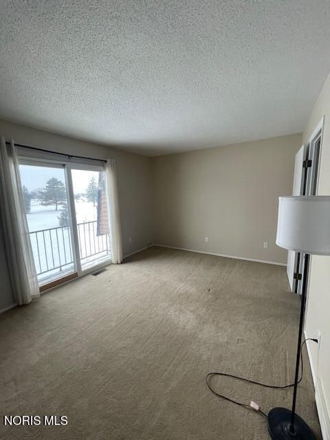 Tiny photo for 744 Fairway Drive #Apt 26, Wauseon, OH 43567 (MLS # 10005271)