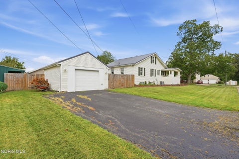 Tiny photo for 135 19th Street, Findlay, OH 45840 (MLS # 10013530)