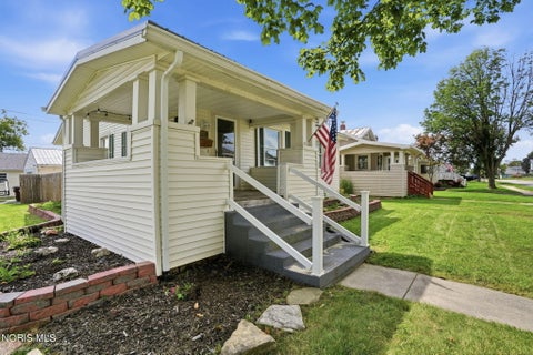 Tiny photo for 135 19th Street, Findlay, OH 45840 (MLS # 10013530)