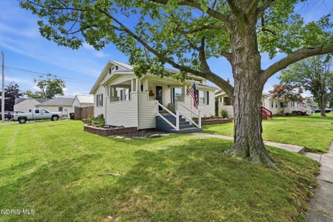 Tiny photo for 135 19th Street, Findlay, OH 45840 (MLS # 10013530)