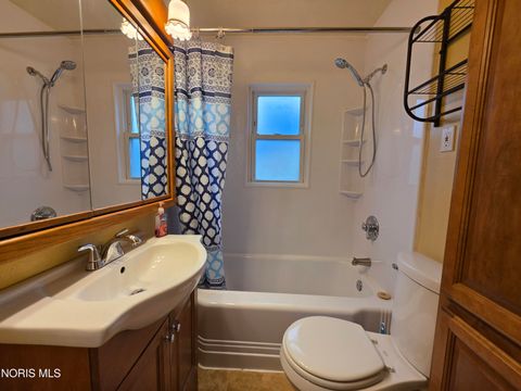 Tiny photo for 5742 Vail Avenue, Toledo, OH 43623 (MLS # 10004967)