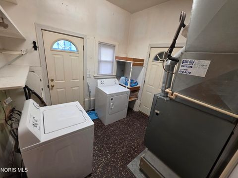 Tiny photo for 5742 Vail Avenue, Toledo, OH 43623 (MLS # 10004967)