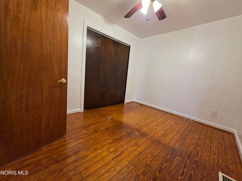 Tiny photo for 5742 Vail Avenue, Toledo, OH 43623 (MLS # 10004967)