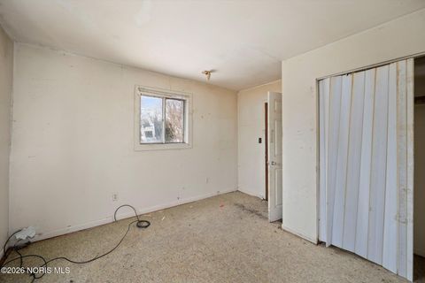 Tiny photo for 910 Woodward Avenue, Toledo, OH 43608 (MLS # 10003916)
