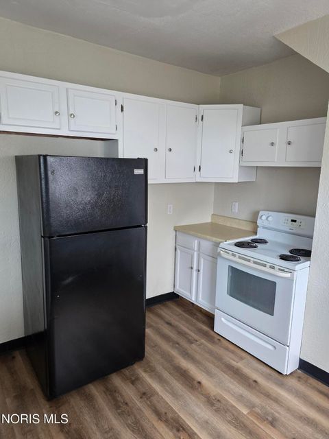 Tiny photo for 57 Jay Street, Toledo, OH 43605 (MLS # 10006326)