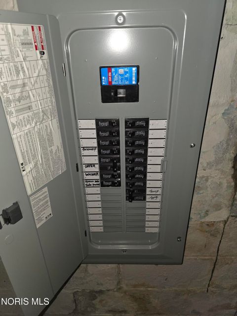 Tiny photo for 57 Jay Street, Toledo, OH 43605 (MLS # 10006326)