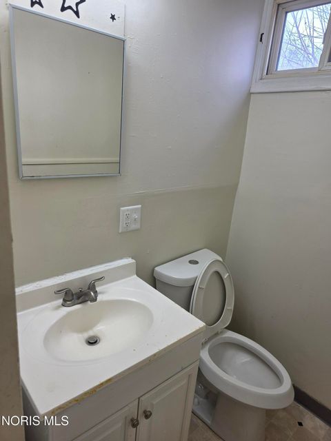 Tiny photo for 57 Jay Street, Toledo, OH 43605 (MLS # 10006326)