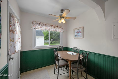 Tiny photo for 2748 106th Street, Toledo, OH 43611 (MLS # 10011787)