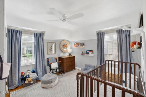 Tiny photo for 2708 Barrington Drive, Toledo, OH 43606 (MLS # 10008038)