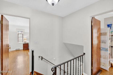 Tiny photo for 2708 Barrington Drive, Toledo, OH 43606 (MLS # 10008038)