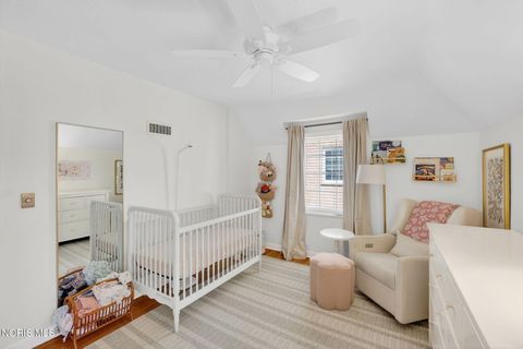 Tiny photo for 2708 Barrington Drive, Toledo, OH 43606 (MLS # 10008038)
