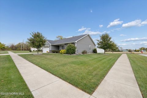 Tiny photo for 1025 Indian Ridge Drive, Bowling Green, OH 43402 (MLS # 10000481)