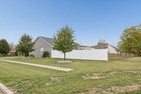 Tiny photo for 1025 Indian Ridge Drive, Bowling Green, OH 43402 (MLS # 10000481)