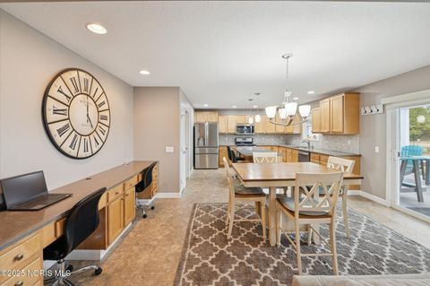 Tiny photo for 1025 Indian Ridge Drive, Bowling Green, OH 43402 (MLS # 10000481)