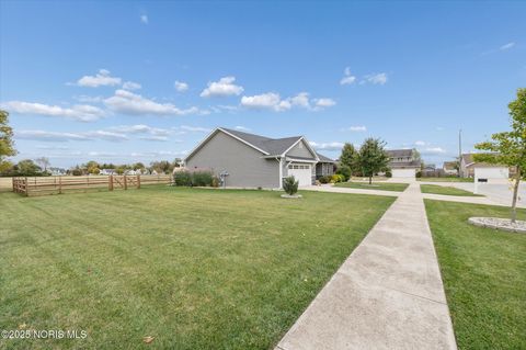 Tiny photo for 1025 Indian Ridge Drive, Bowling Green, OH 43402 (MLS # 10000481)