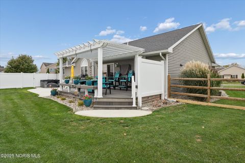 Tiny photo for 1025 Indian Ridge Drive, Bowling Green, OH 43402 (MLS # 10000481)