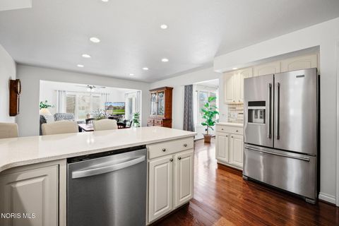 Tiny photo for 10101 S Shannon Hills Drive, Perrysburg, OH 43551 (MLS # 10006869)