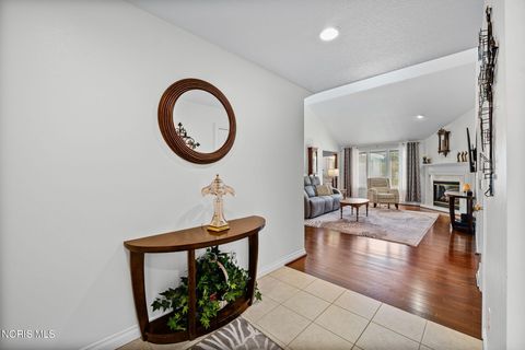 Tiny photo for 10101 S Shannon Hills Drive, Perrysburg, OH 43551 (MLS # 10006869)