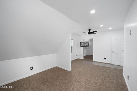 Tiny photo for 2042 Airline Avenue, Toledo, OH 43609 (MLS # 10008691)