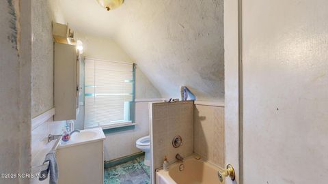 Tiny photo for 3220 Maher Street, Toledo, OH 43608 (MLS # 10003622)