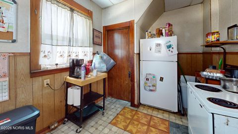 Tiny photo for 3220 Maher Street, Toledo, OH 43608 (MLS # 10003622)