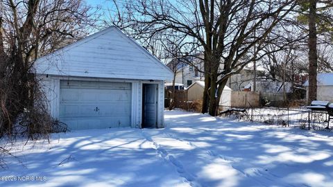 Tiny photo for 3220 Maher Street, Toledo, OH 43608 (MLS # 10003622)