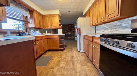 Tiny photo for 1067 College Avenue, Scott, OH 45886 (MLS # 10001074)