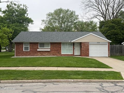 Photo of 339 Wilkshire Drive, Waterville, OH 43566 (MLS # 10007047)