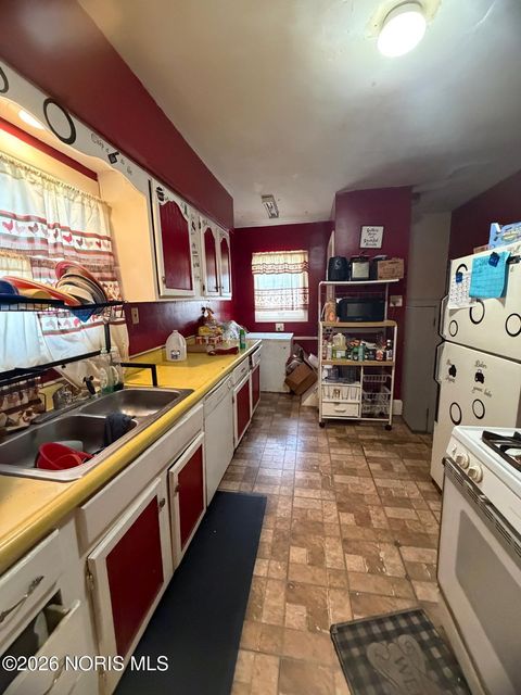 Tiny photo for 1740 Berdan Avenue, Toledo, OH 43613 (MLS # 10003298)