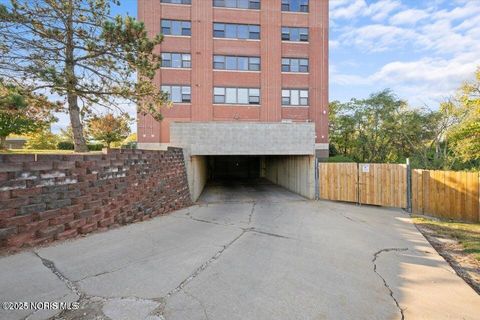 Tiny photo for 110 Ottawa Street #Apt 2f, Toledo, OH 43604 (MLS # 10002102)