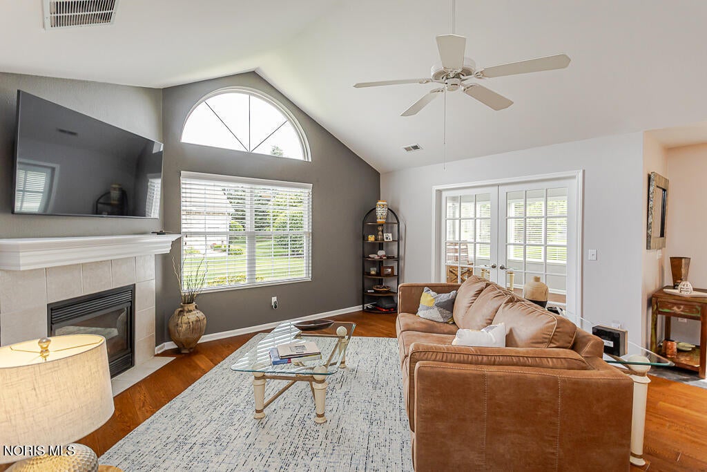 6112 Quarrys Edge Lane